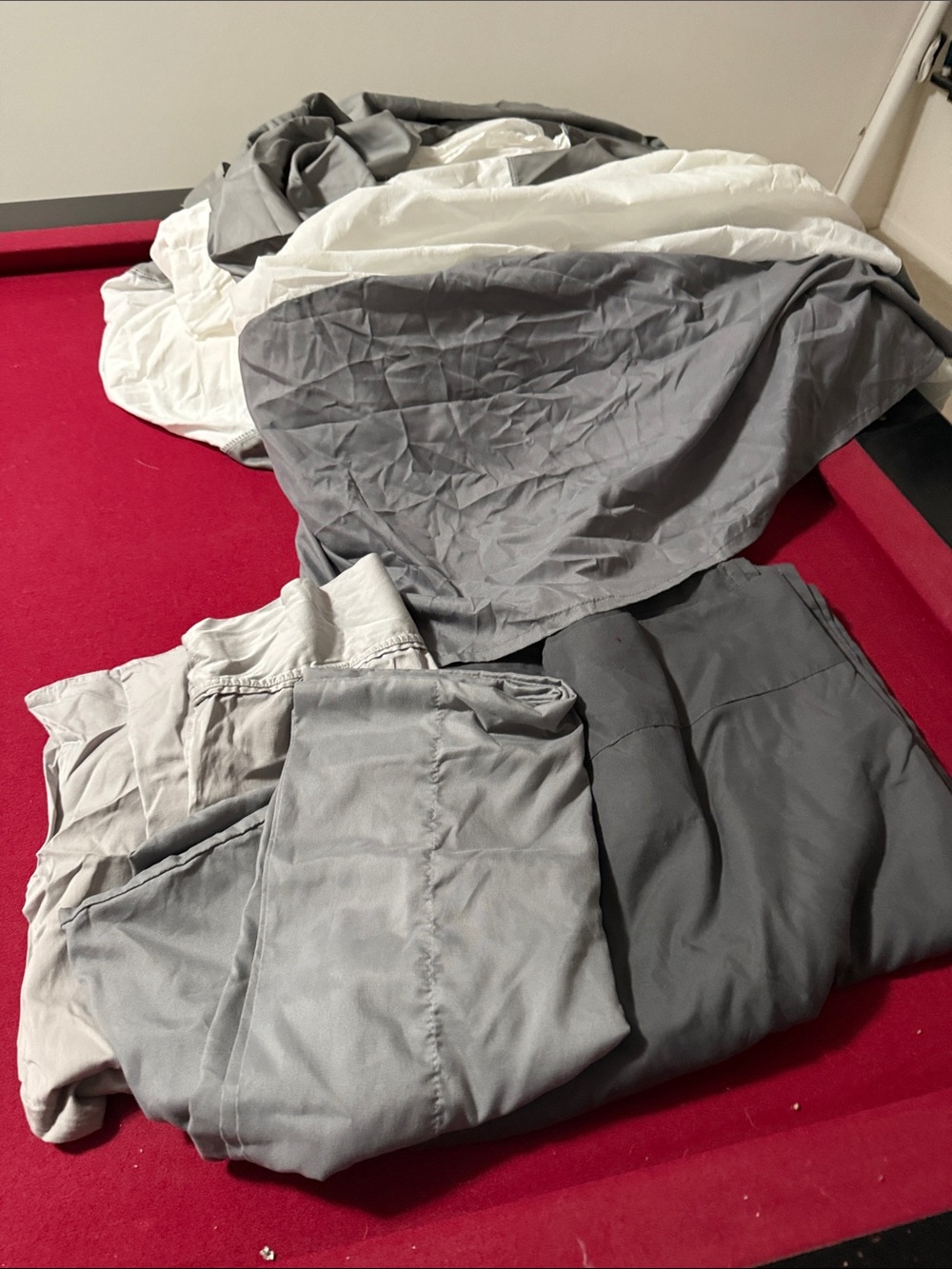 Queen black top sheet 2 grey pillow cases 2 queen ruffle dusters grey